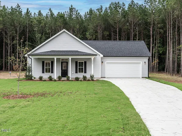 200 Green Pines Estates Dr, Kenly, NC 27542