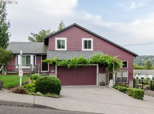 219 SW 26th Cir, Troutdale, OR 97060