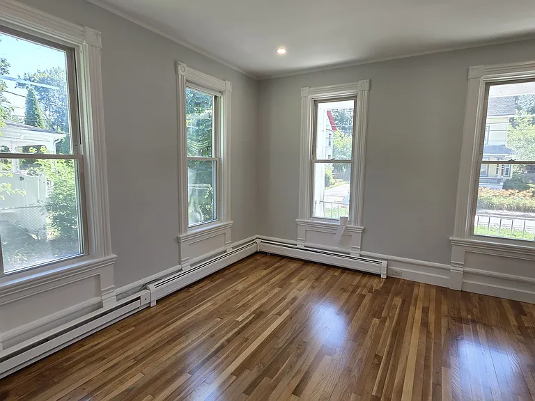 15 Alexander St #1 — Photo 6