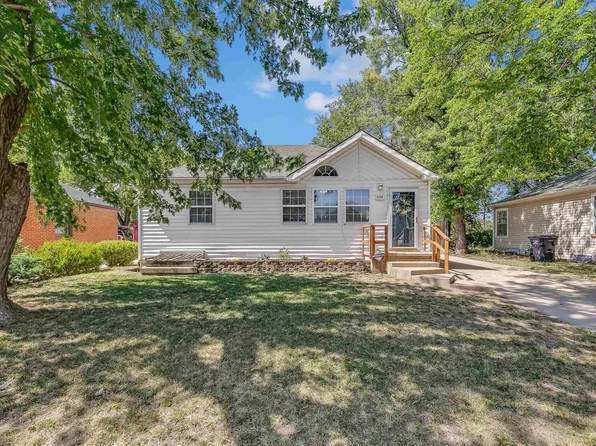 4144 E Vesta Dr, Wichita, KS 67208
