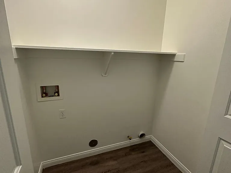 718 Orchid Dr — Photo 10