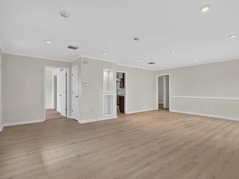 1901 Stillwood Ln — Photo 11
