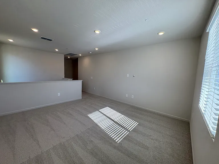 1729 Eagle River Ave — Photo 13