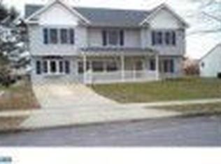 246 Kenwood Dr S, Levittown, PA 19055
