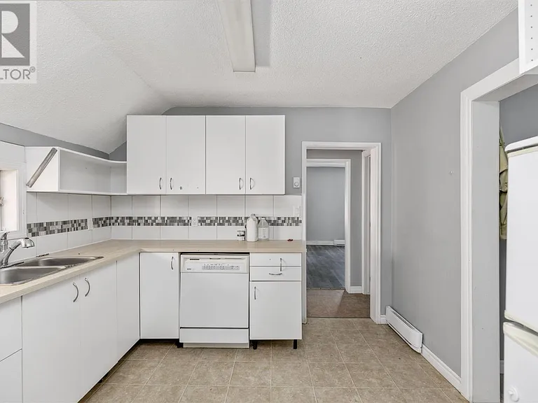 515 Albert St E #2 — Photo 9