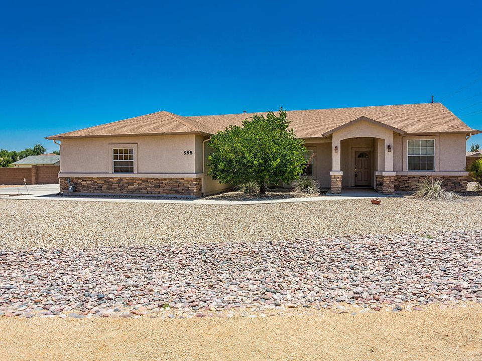 1st image of 998 Heather Ln