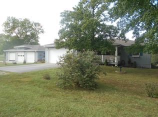 18685 E 2044th Rd, Dadeville, MO 65635
