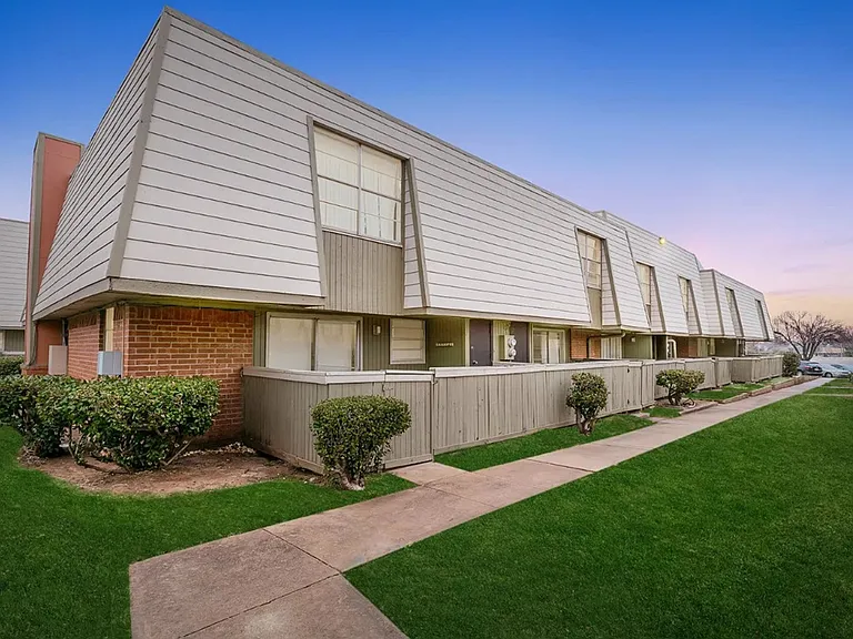 Ashley Park Estates — Photo 14