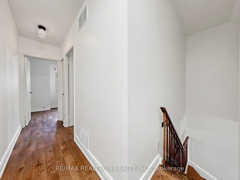 30 McGill St — Photo 18