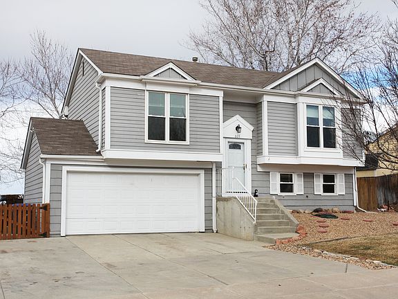3rd image of 805 W Lucerne Dr