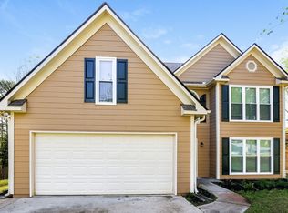 655 Suwanee Lakes Cir, Suwanee, GA 30024