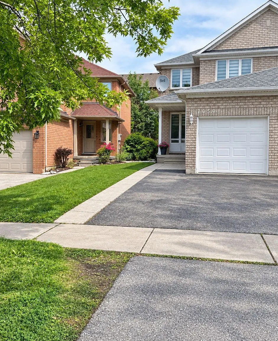 4 bed, $3,600 — Photo 1