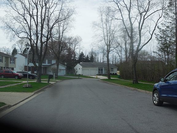 5th image of 206 Oakhill Dr