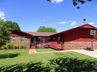 14901 Hummingbird Hl, Collinsville, OK 74021