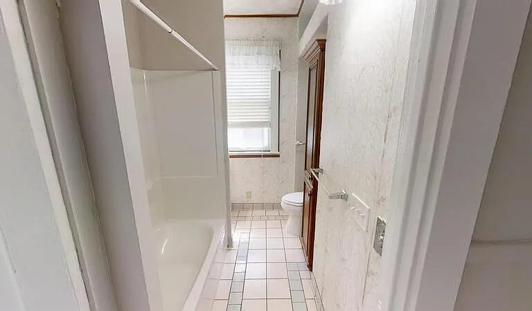 900 Woodlawn Ave #ENTIRE — Photo 6