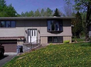 3337 Commonwealth Ave, Duluth, MN 55808