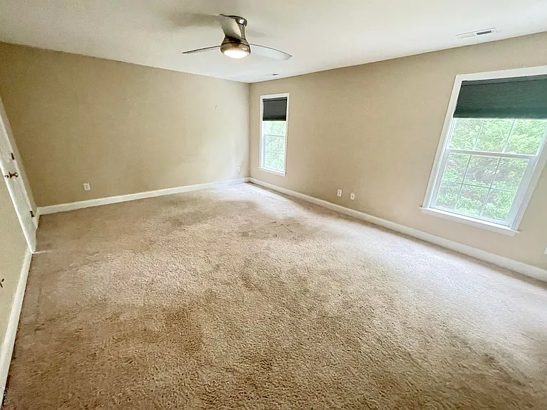 9519 Dellbrook Ct — Photo 15
