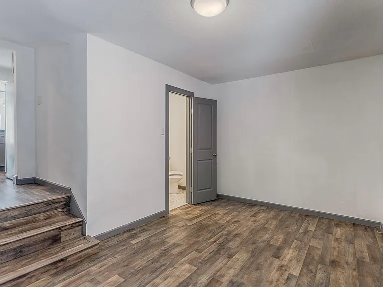 3118 Carlson Dr — Photo 7