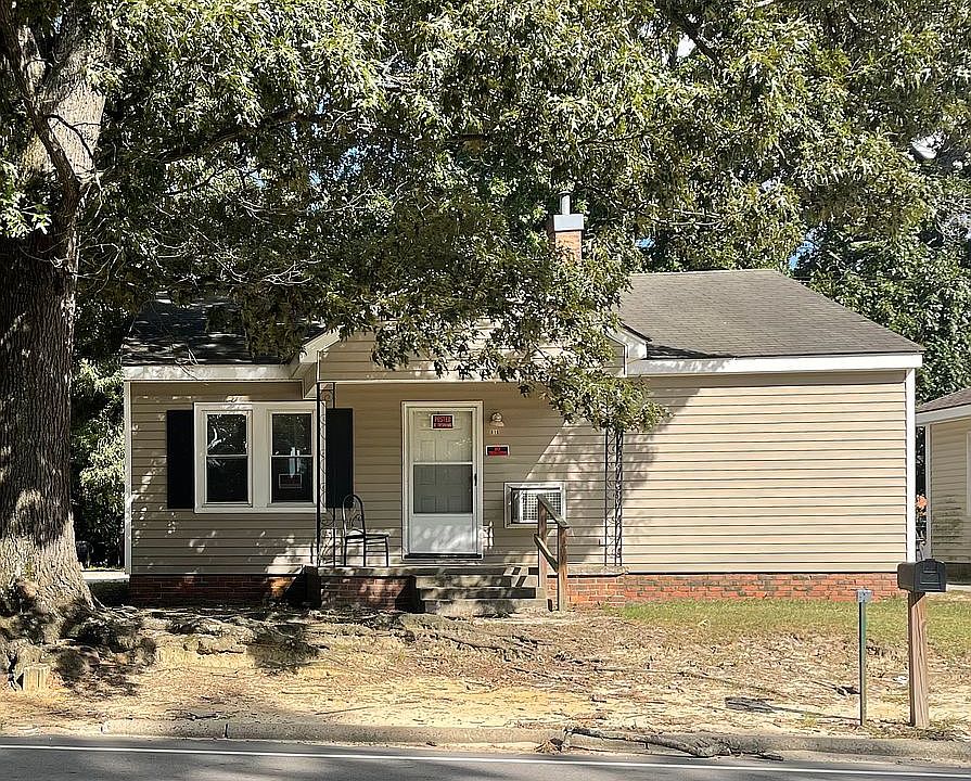 1st image of 810 N Herman St