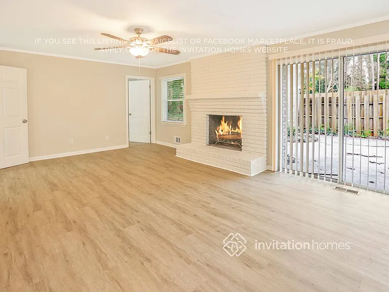 3570 Greentree Farms Dr — Photo 6