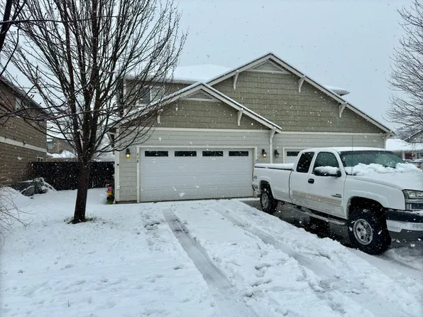 638 Kaitlin Ln, Medford, OR 97501