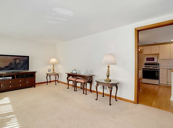 5th image of 6110 S McVicker Ave