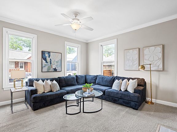 2nd image of 409 Lafayette Ave
