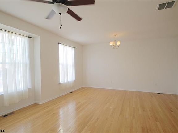 3rd image of 58 Junegrass Way