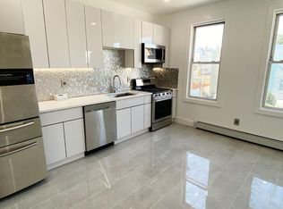 311 26th St FLOOR 2, Union City, NJ 07087