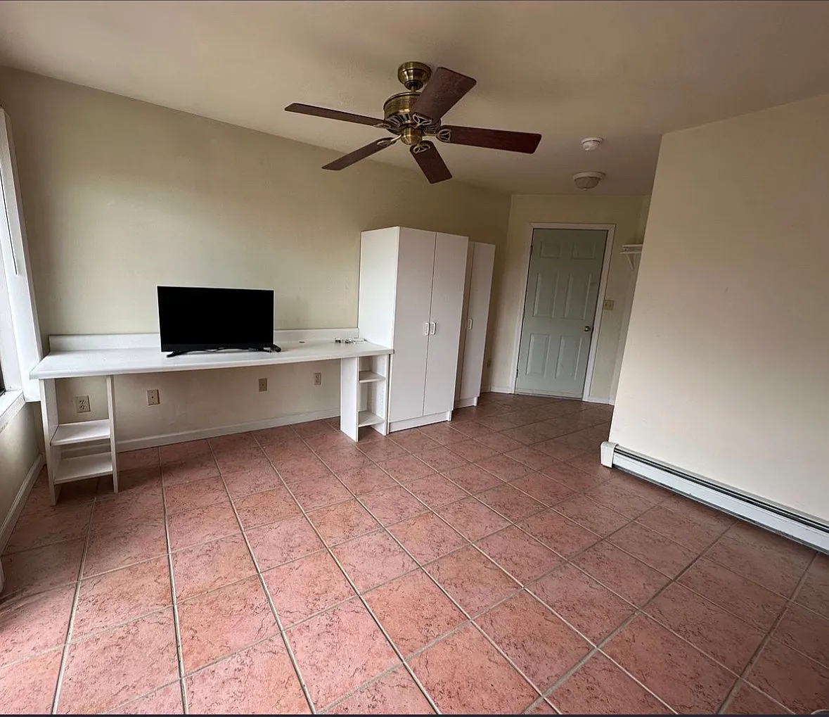 1 bed, $2,000 — Photo 3
