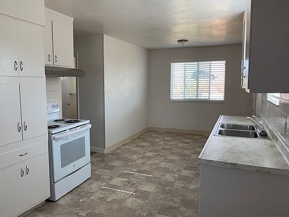 3rd image of 24365 S International Pkwy