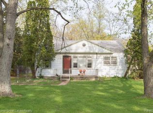 21140 Van Buren St, Southfield, MI