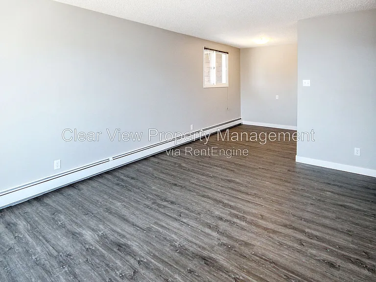 5315 38th Ave #302 — Photo 6