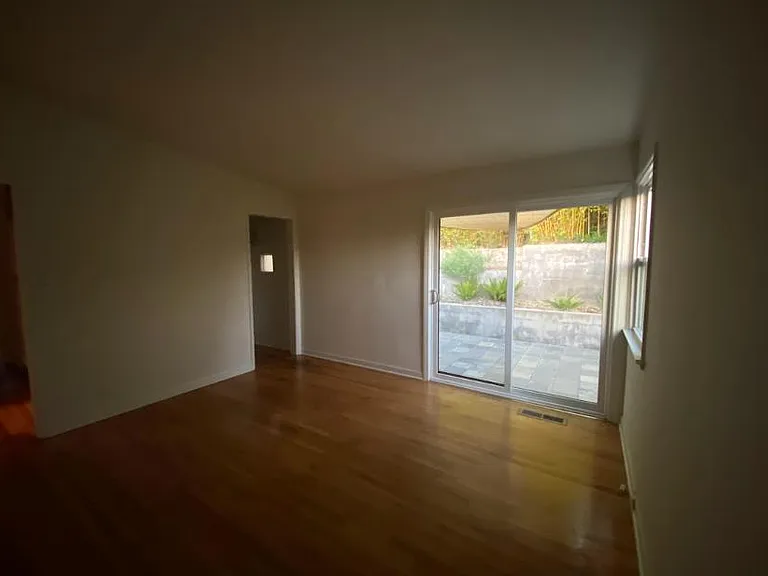 922 Osceola St — Photo 6