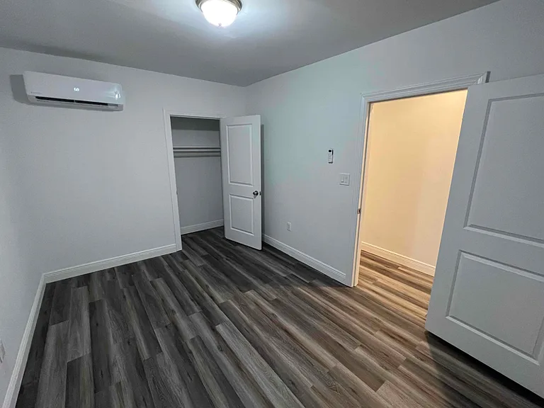 2212 E Monument St #2 — Photo 6