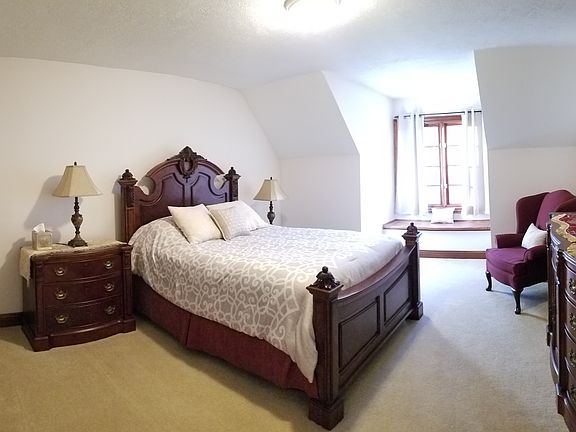 3rd image of 12055 Quartermane Cir