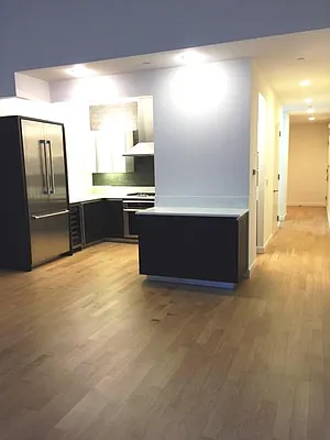 Rented by RELO REDAC INC. | media 16