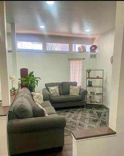 853 N Madison St #2 Photo 1