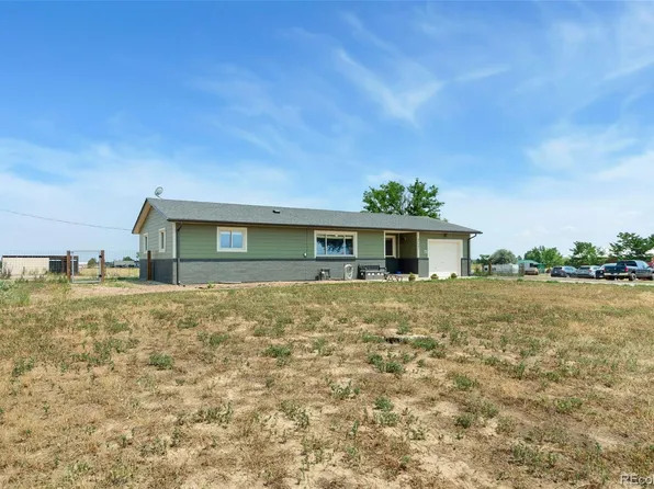54685 E Bobcat Lane, Strasburg, CO 80136