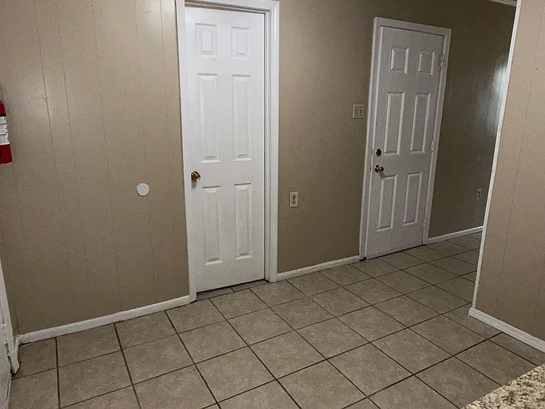 2322 Brock Pl S — Photo 16