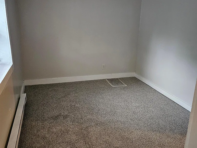 205 Maple St — Photo 10