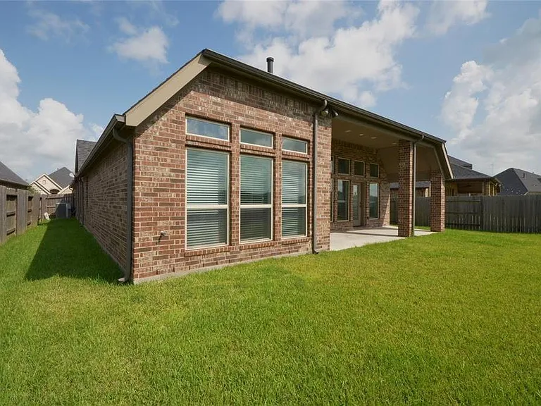 3323 Chandler Hollow Ln — Photo 12