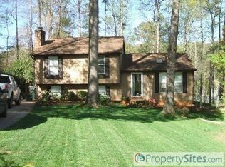 1204 Nikole Ct, Raleigh, NC 27612