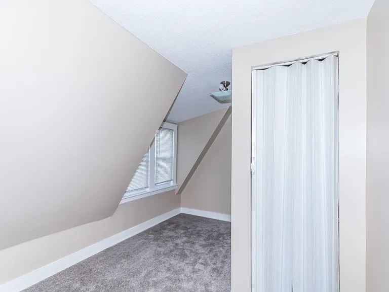34 Ward St #3 — Photo 8