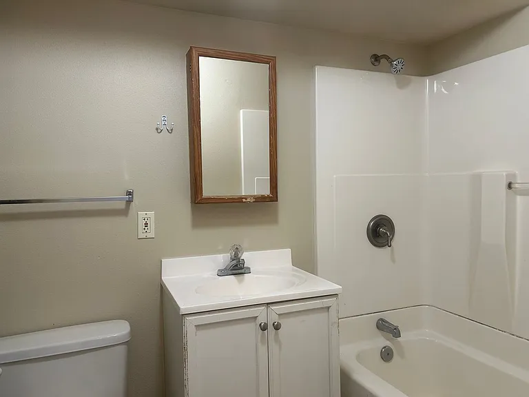 2886 B St — Photo 9