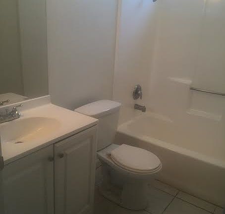 3rd image of 4631 Calle De Casitas