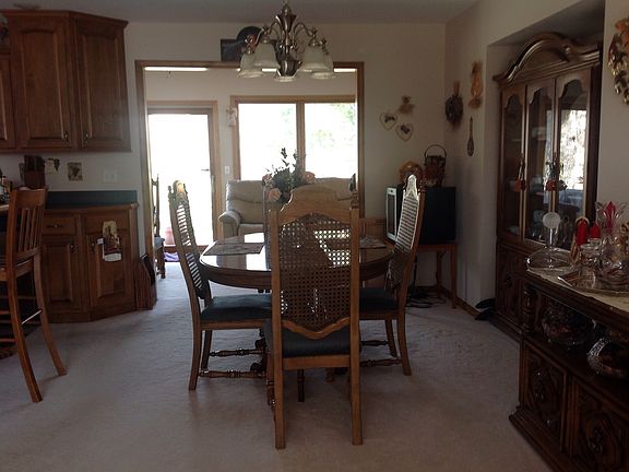 5th image of 1735 Cedar Crest Dr