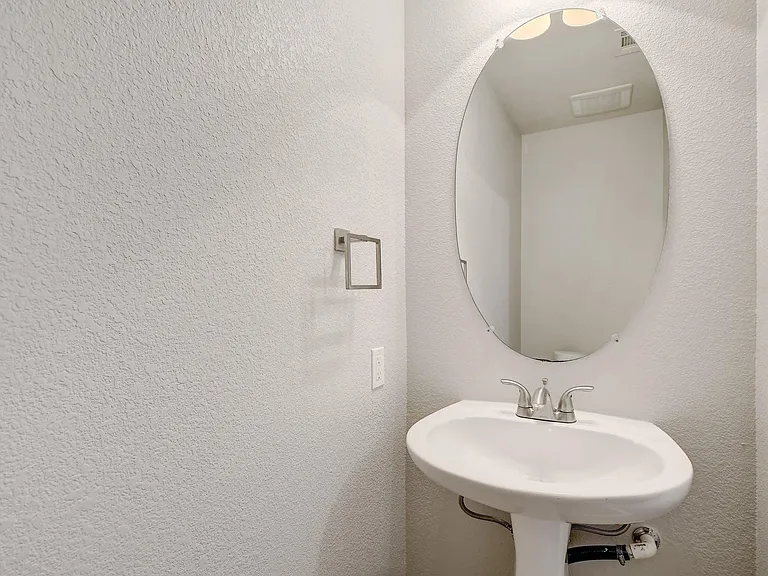 5713 Abby Ann Ln — Photo 18