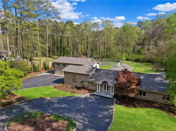 860 Crest Valley Dr, Atlanta, GA 30327