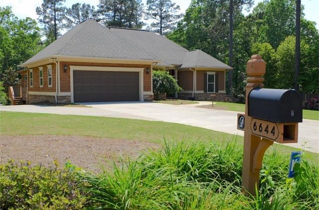 1st image of 6644 Dartmoor Dr